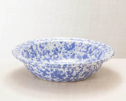 Rimmed Serving Bowl