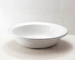 Rimmed Serving Bowl